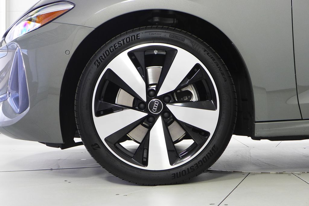 2025 Audi A5 photo 4