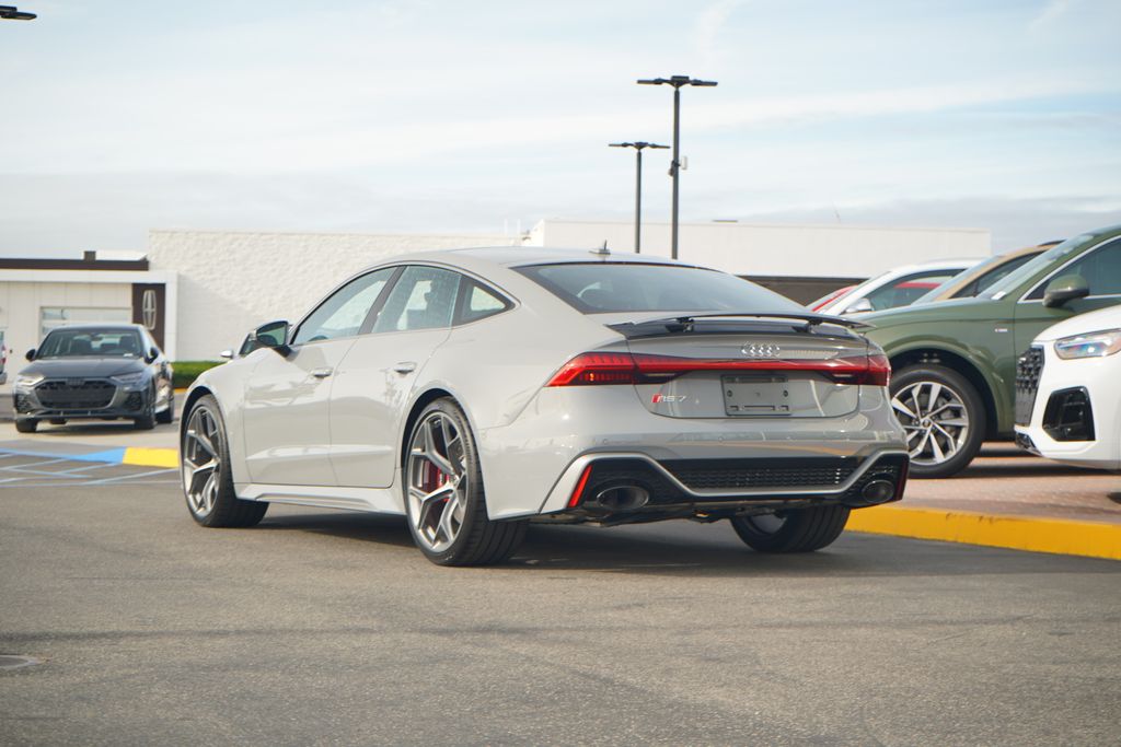 2025 Audi RS 7 Performance photo 4