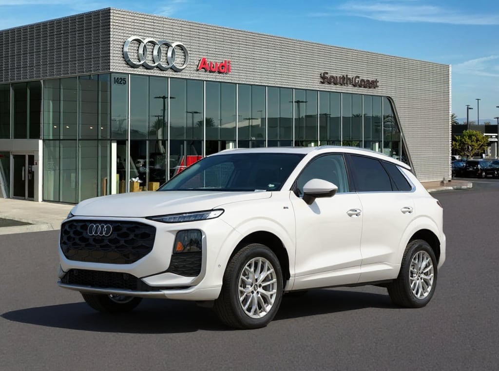 2026 Audi Q3 S line quattro's photo