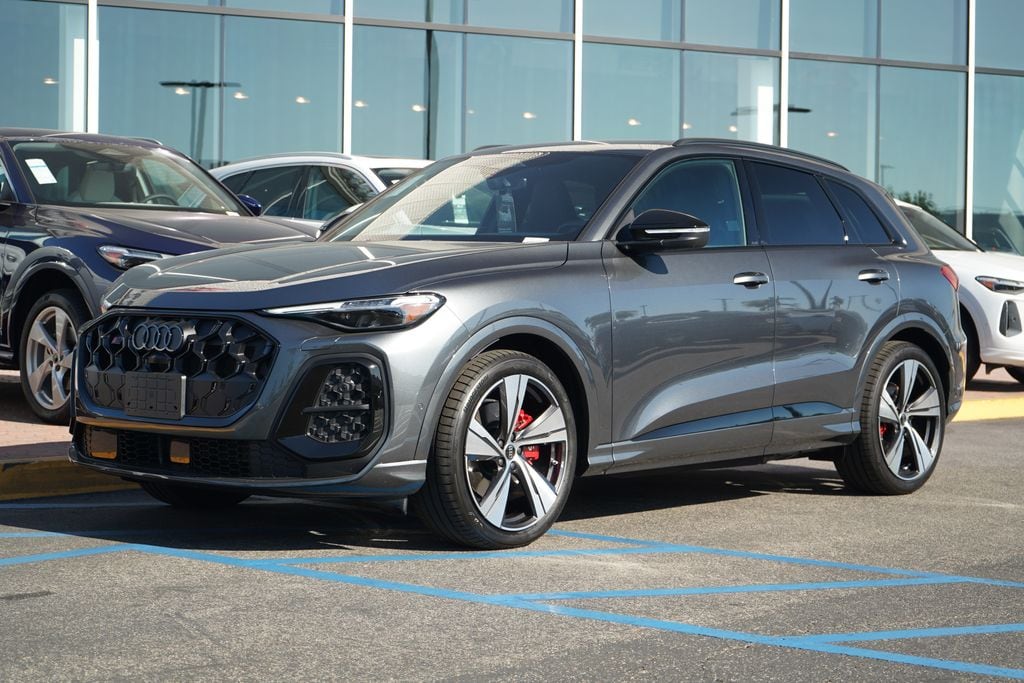 2025 Audi New SQ5 Premium Plus's photo