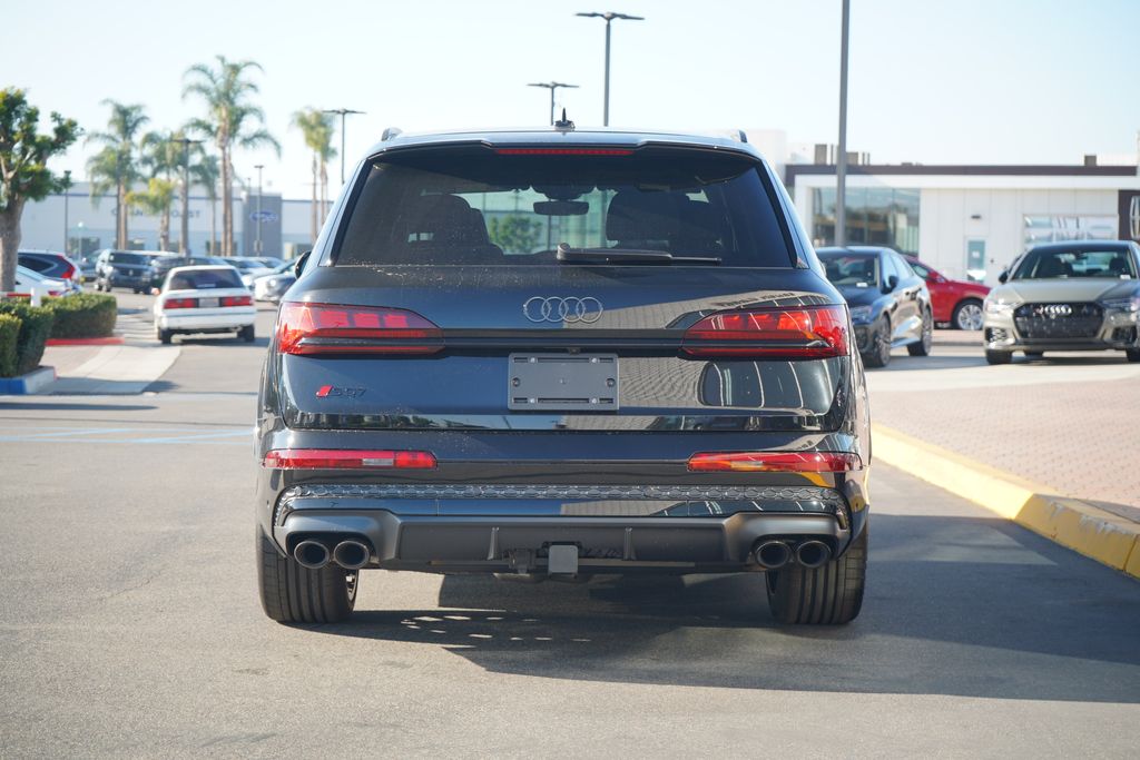 2025 Audi SQ7 Prestige photo 4