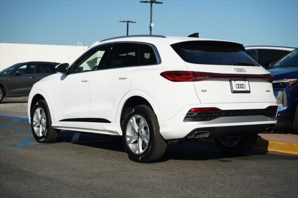 New 2025 Audi Q5 Premium SUV