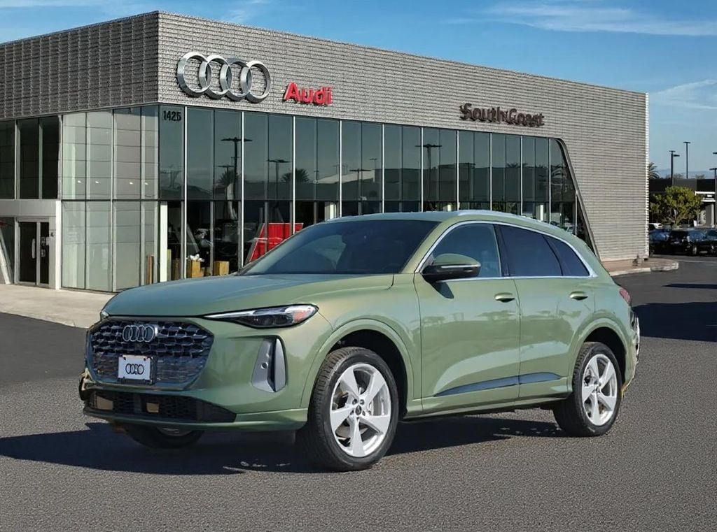 2025 Audi New Q5 Premium Plus's photo