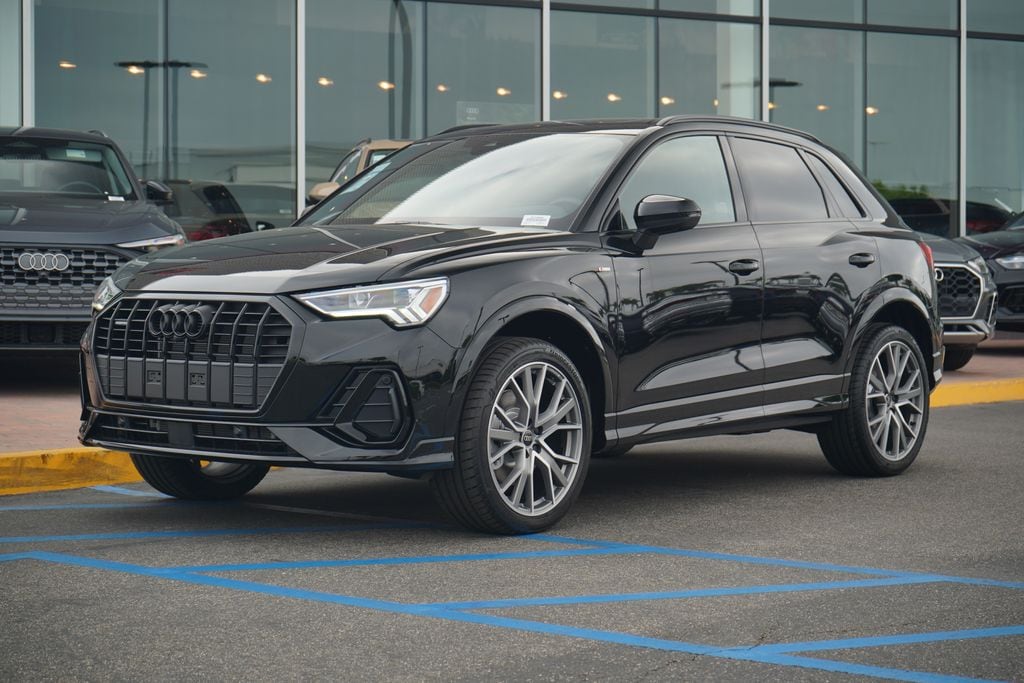 2025 Audi Q3 S Line Premium Plus's photo