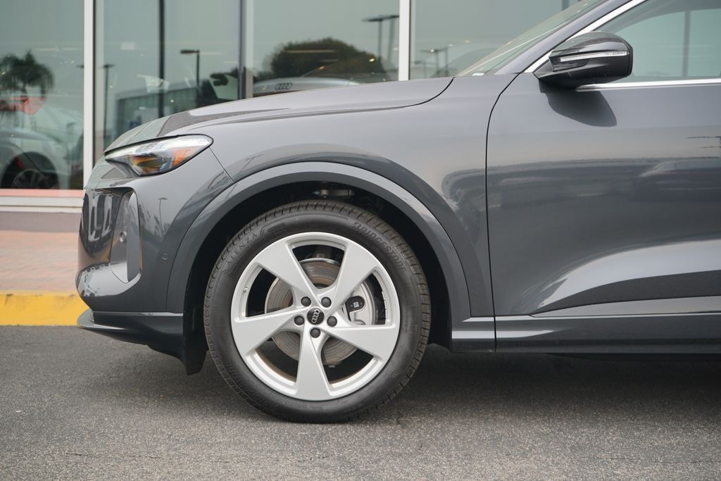 New 2025 Audi Q5 Prestige SUV