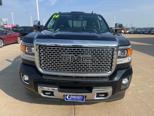 Used 2016 GMC Sierra 2500 Denali HD Denali with VIN 1GT12UE80GF148113 for sale in Cedar Falls, IA