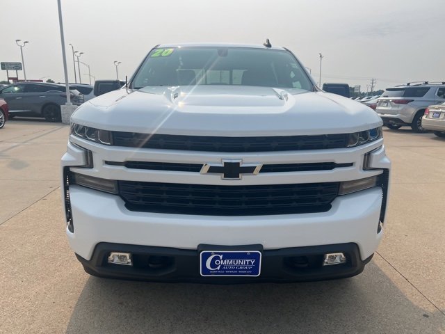 Used 2020 Chevrolet Silverado 1500 RST with VIN 3GCUYEEL3LG377268 for sale in Cedar Falls, IA