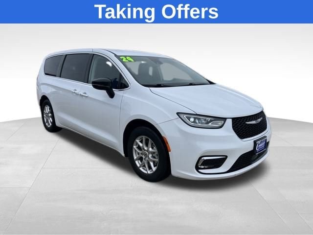 2024 Chrysler Pacifica