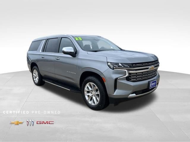 2023 Chevrolet Suburban Premier's photo