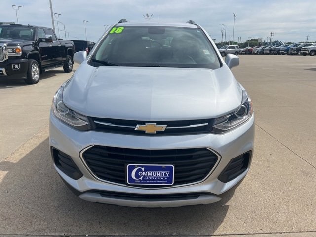 Used 2018 Chevrolet Trax LT with VIN 3GNCJPSB2JL405127 for sale in Cedar Falls, IA