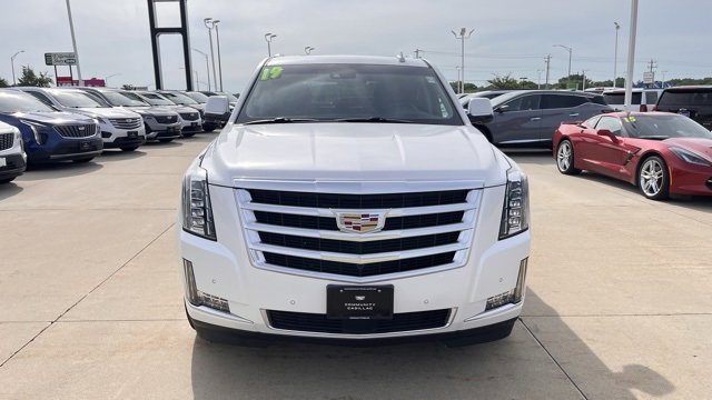 Used 2019 Cadillac Escalade Premium Luxury with VIN 1GYS4CKJ8KR126944 for sale in Cedar Falls, IA