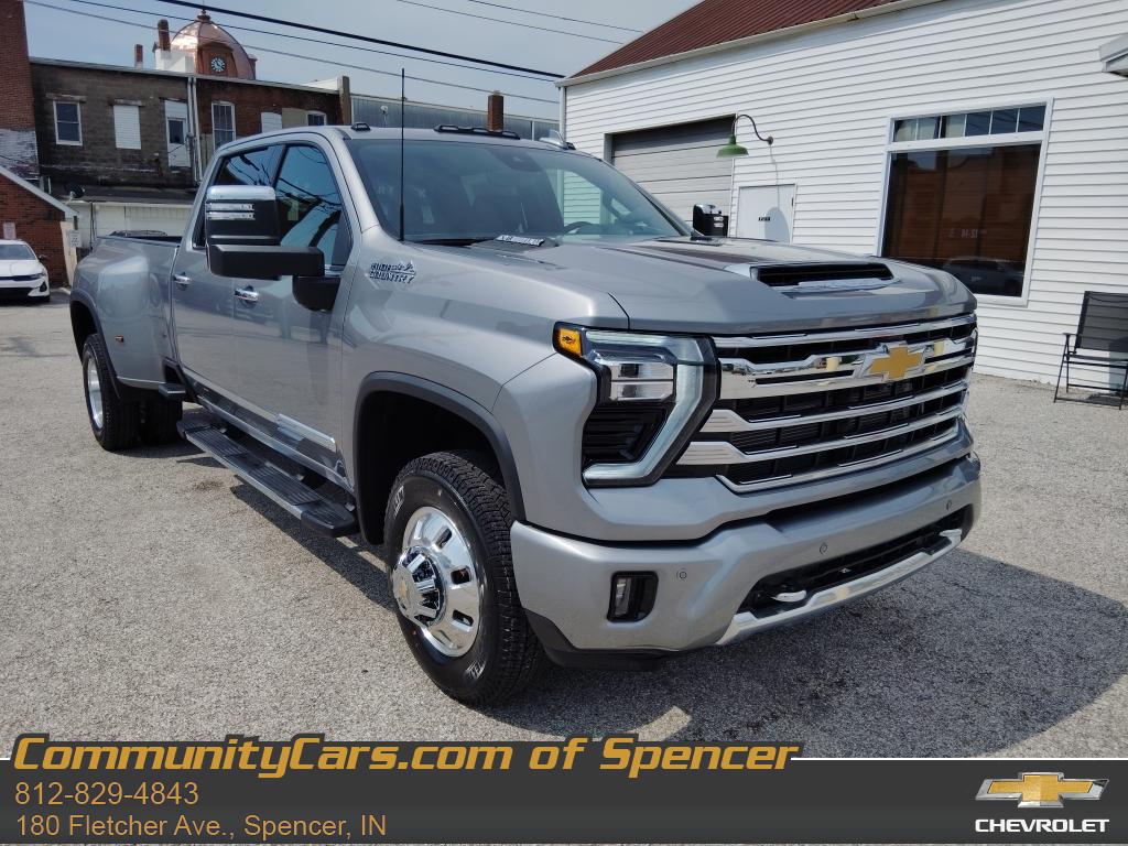 2026 Chevrolet Silverado HD High Country 4WD Crew Cab Long Box DRW's photo