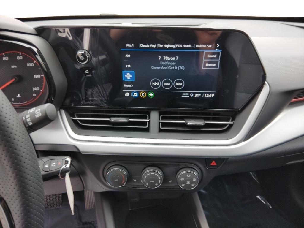 2026 Chevrolet Trax RS - Photo 17