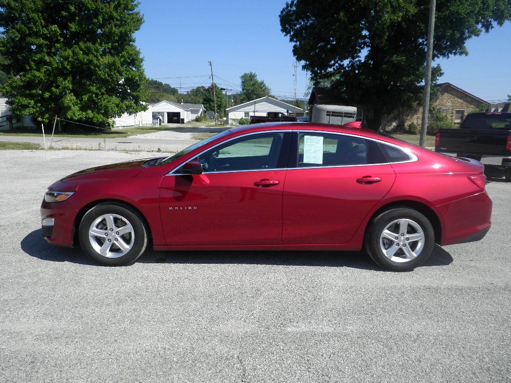 2024 Chevrolet Malibu 1LT photo 4