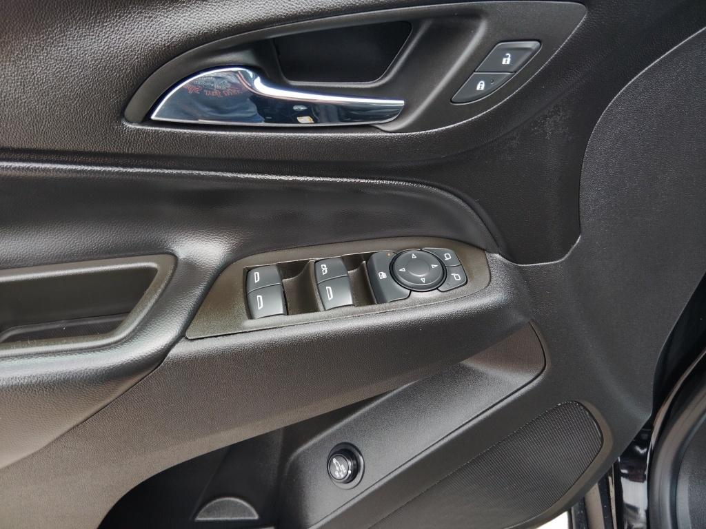 2024 Chevrolet Equinox LT - Photo 13