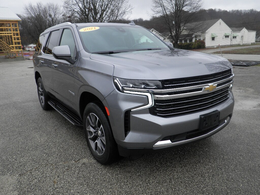 2021 Chevrolet Tahoe LT photo 3