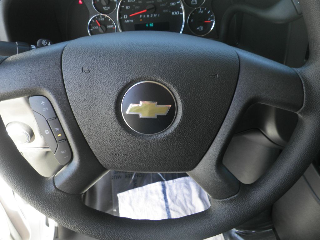 2025 Chevrolet Express Cargo Work Van - Photo 15