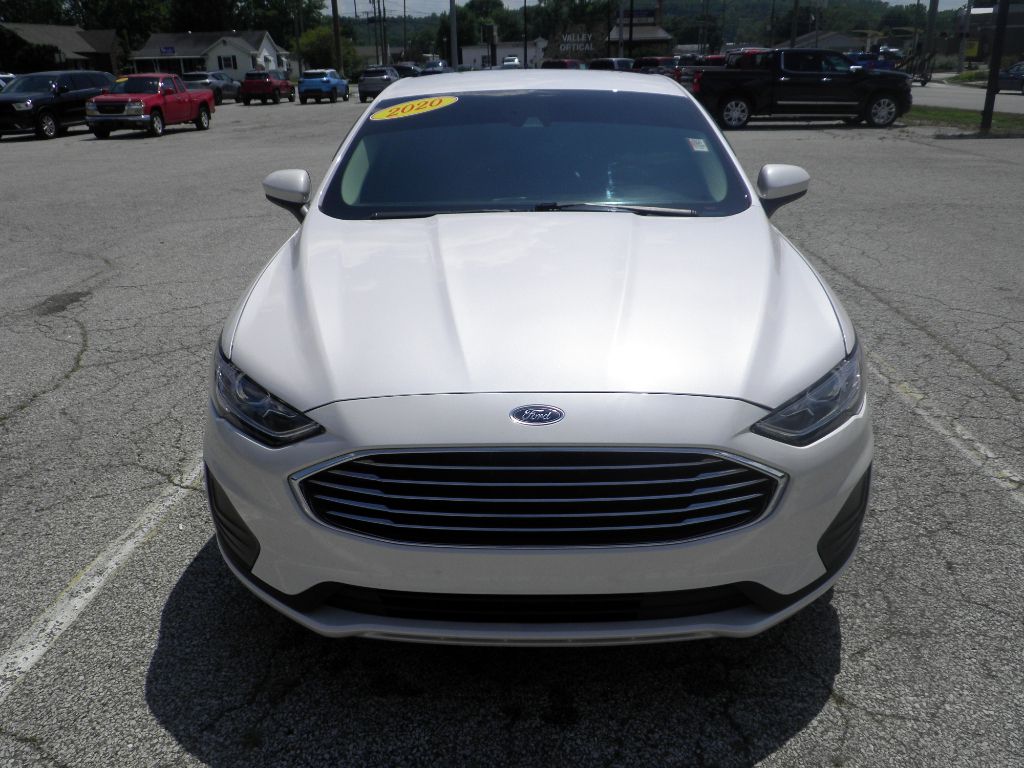 2020 Ford Fusion SE photo 2