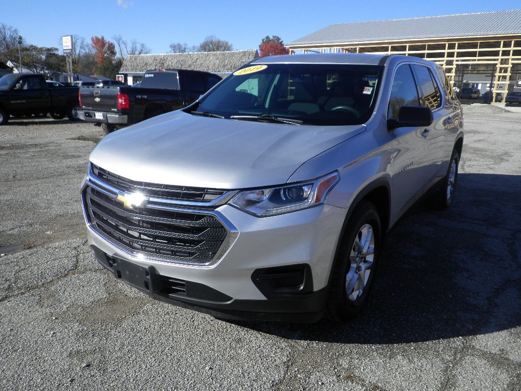 2019 Chevrolet Traverse LS photo 3