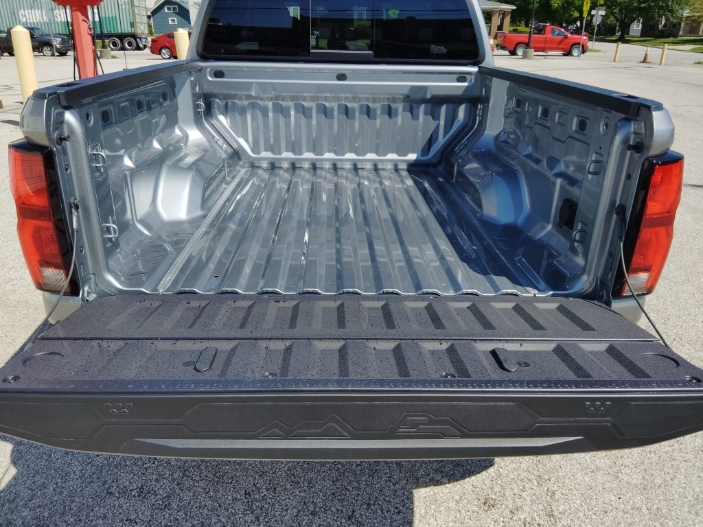 2026 Chevrolet Colorado LT - Photo 12