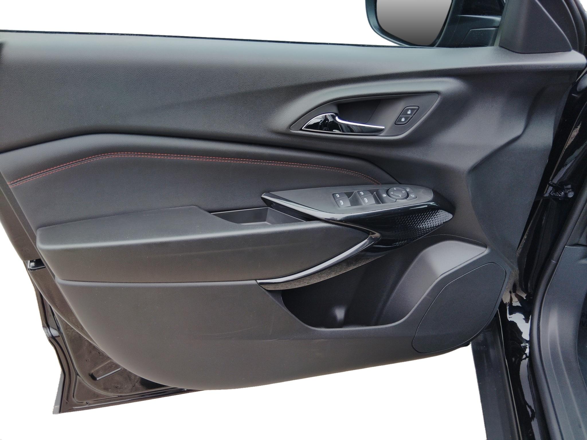 2026 Chevrolet Trax RS - Photo 11