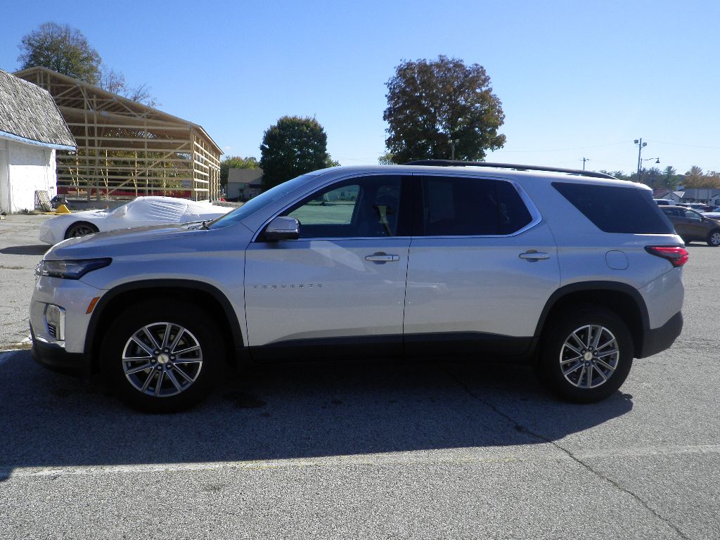 2022 Chevrolet Traverse LS photo 4