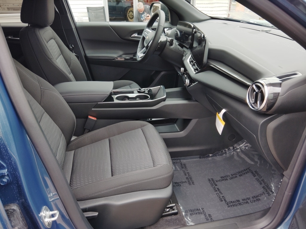 2026 Chevrolet Equinox LT - Photo 28