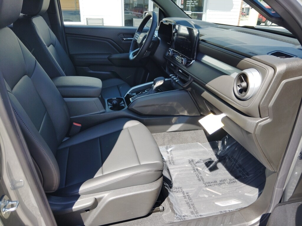 2026 Chevrolet Colorado LT - Photo 32