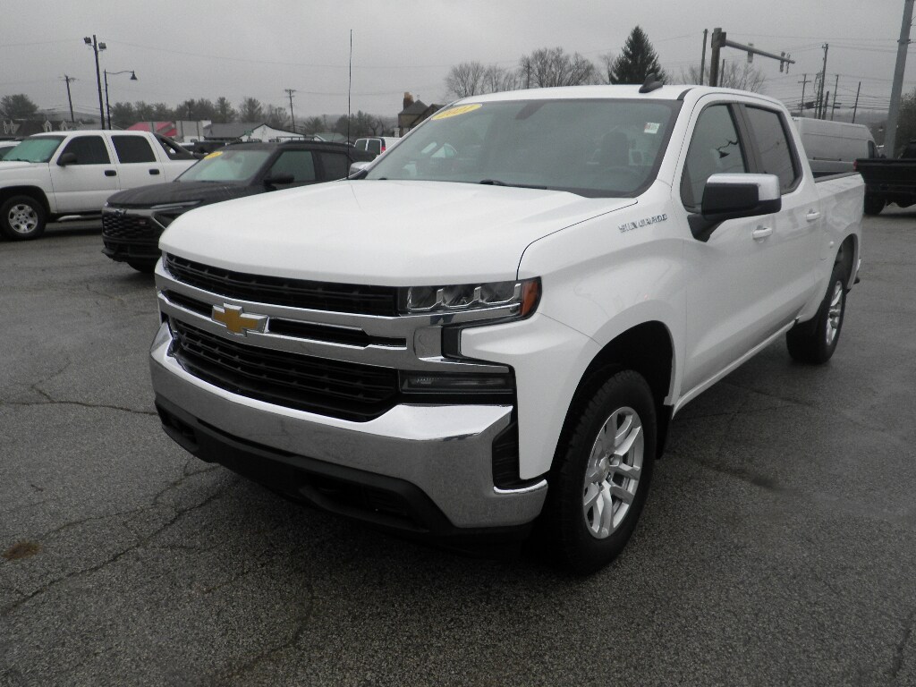 2021 Chevrolet Silverado 1500 LT photo 3