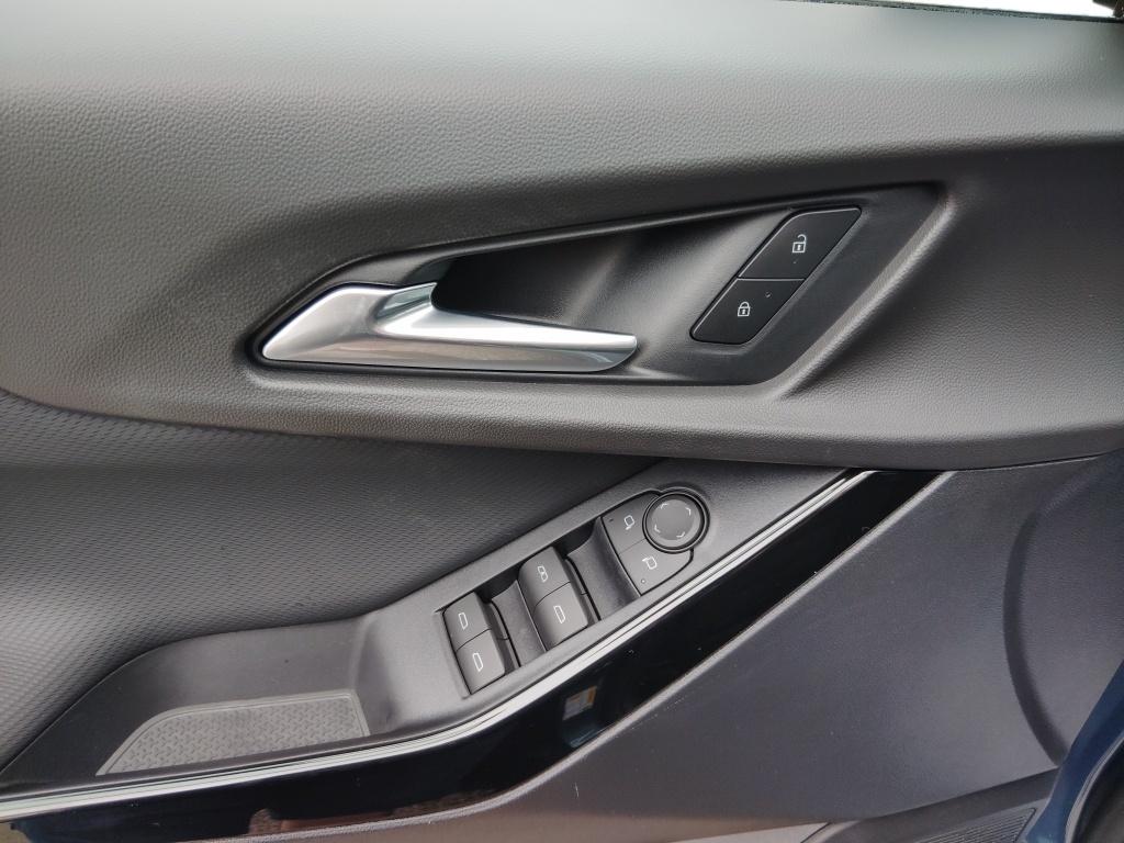 2026 Chevrolet Equinox LT - Photo 12