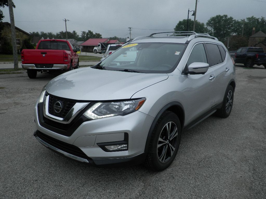 2020 Nissan Rogue SV photo 3