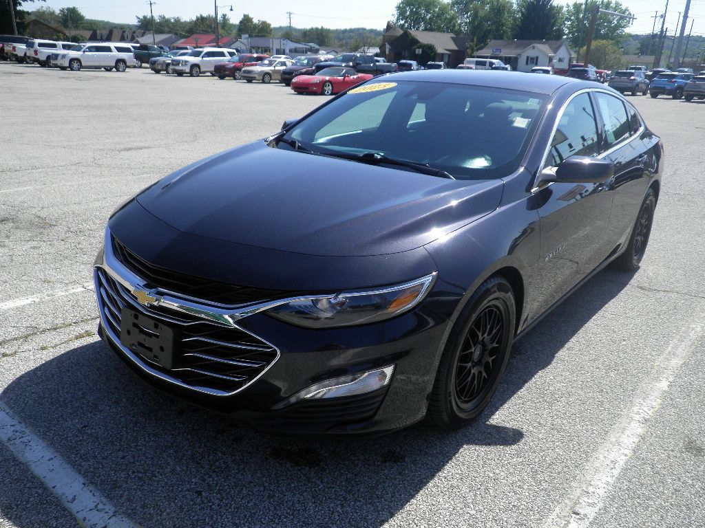 2023 Chevrolet Malibu 1LT photo 3