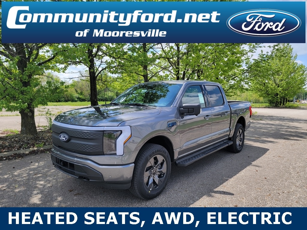 2025 Ford F-150 Lightning Flash's photo