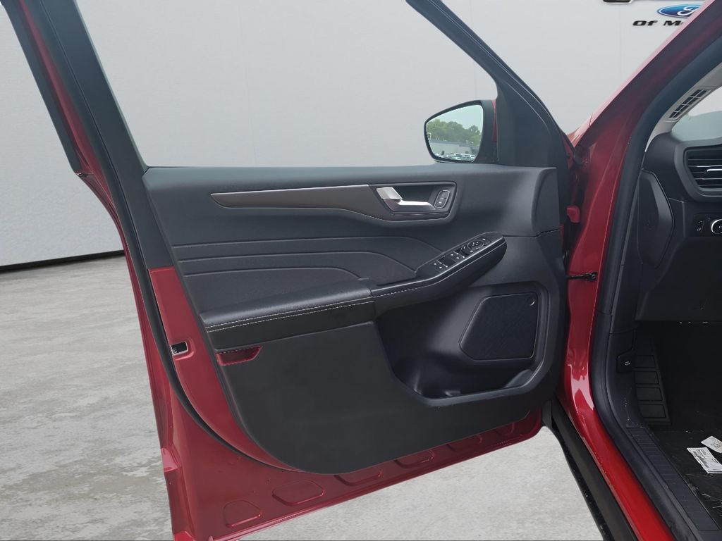 2026 Ford Escape Plug-in hybrid PHEV - Photo 17