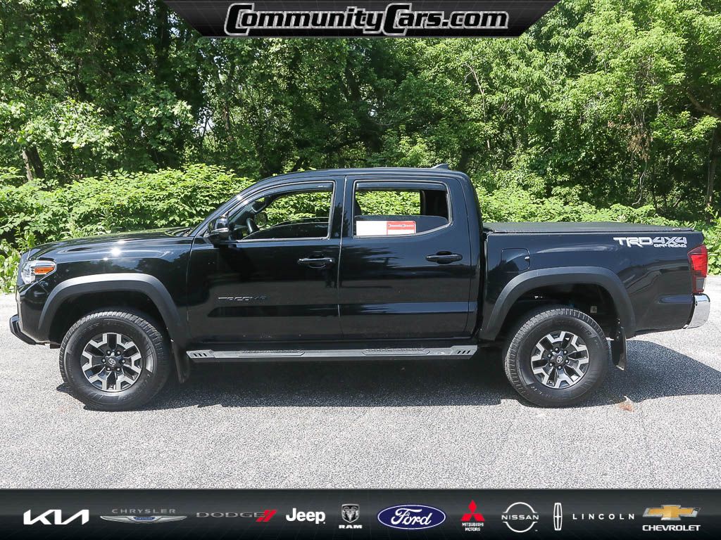 2019 Toyota Tacoma TRD V6 photo 3