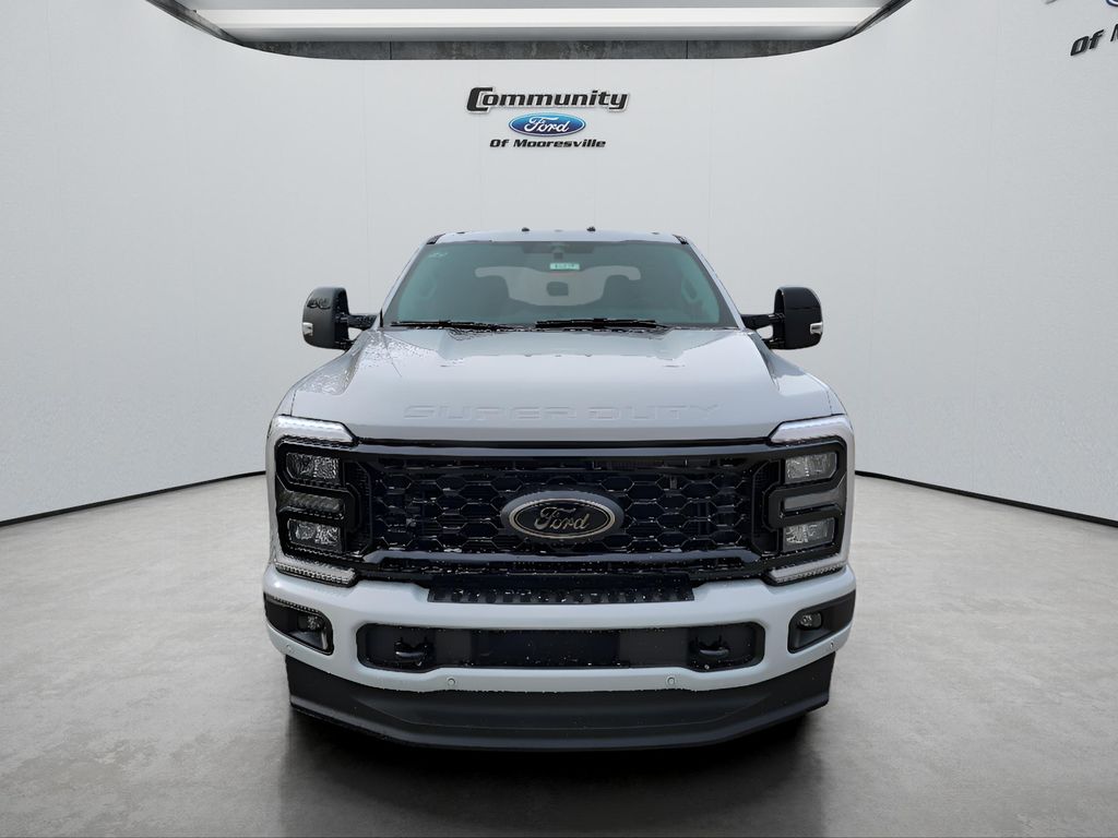 2026 Ford F-250 Lariat photo 2