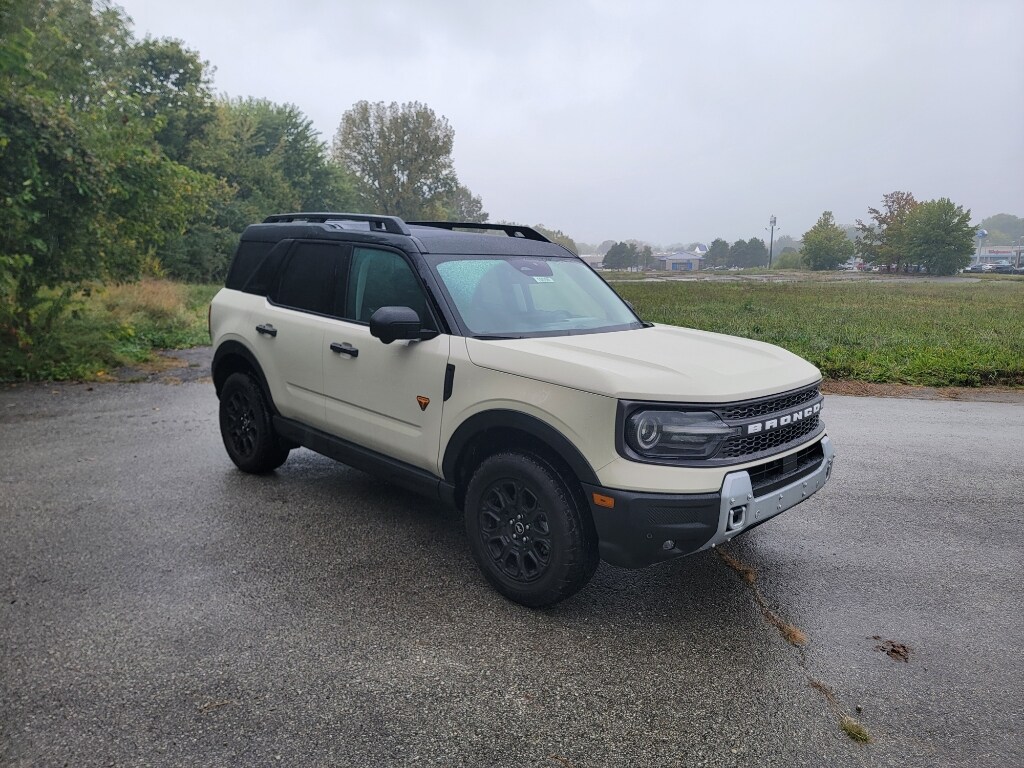 2025 Ford Bronco Sport Badlands photo 3