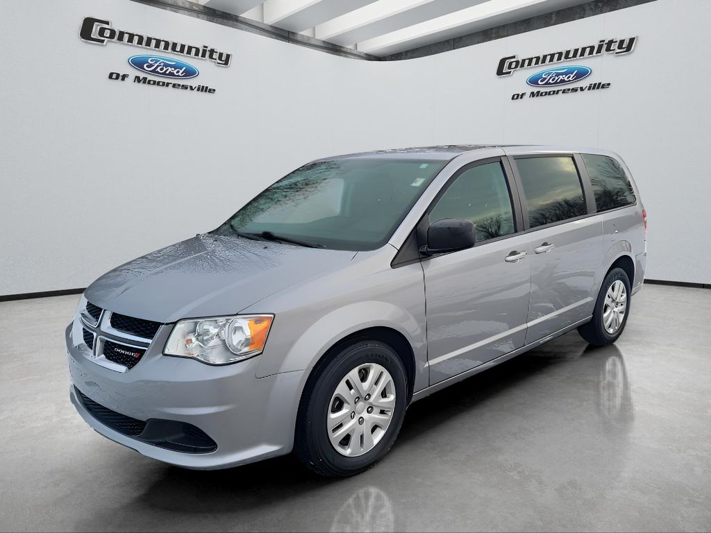 2018 Dodge Grand Caravan SE's photo