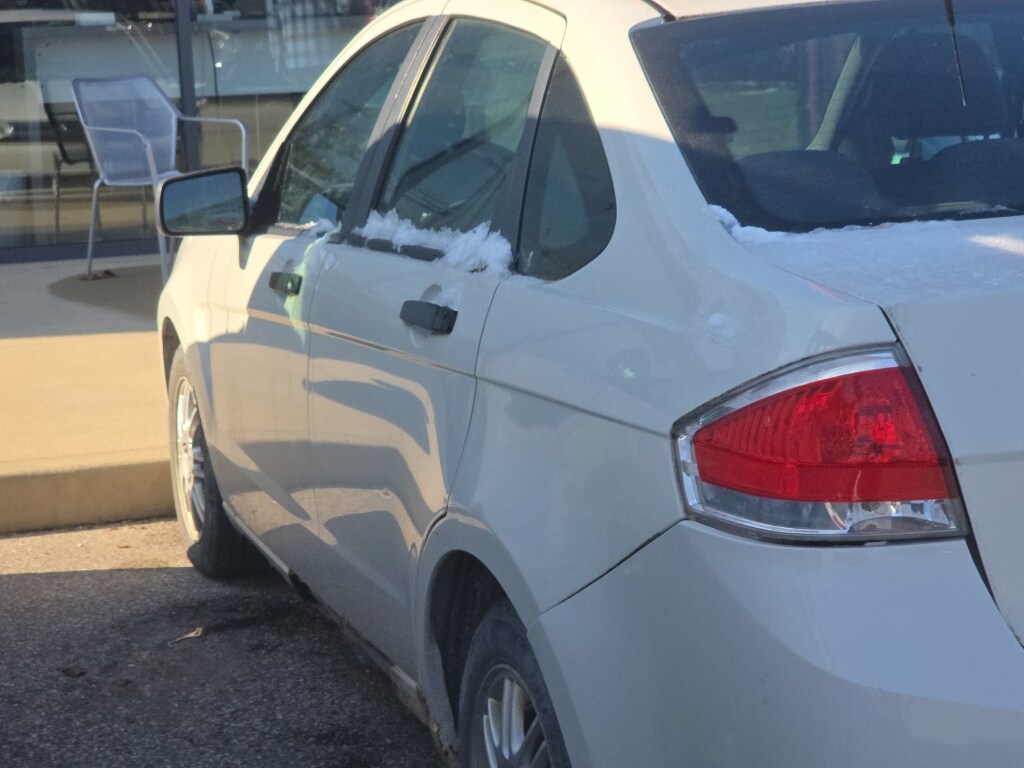 Used 2011 Ford Focus SE Sedan