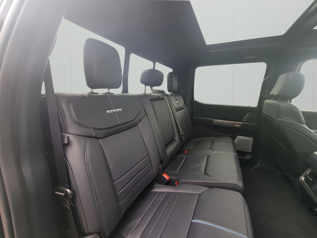 2026 Ford F-350 Super Duty Platinum - Photo 33