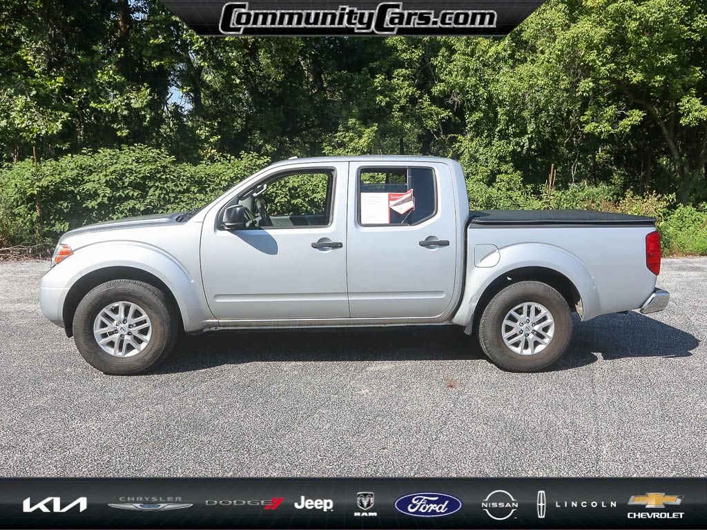 2016 Nissan Frontier SV photo 2