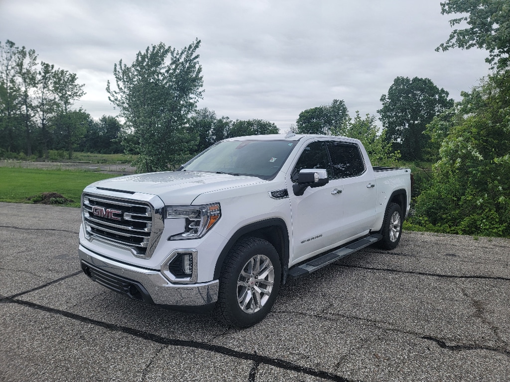 2019 GMC Sierra 4WD Crew Cab Short Box SLT's photo