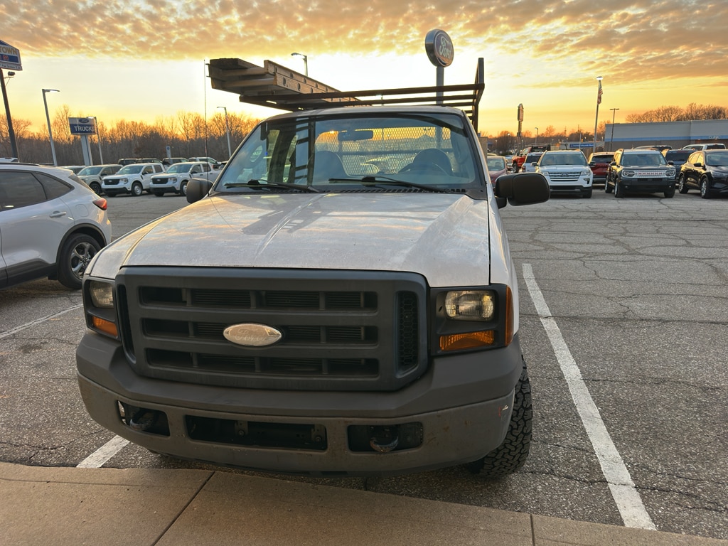 2007 Ford F-250 XL photo 2