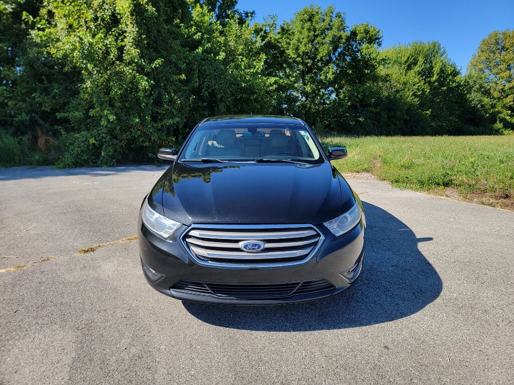 Used 2014 Ford Taurus SEL with VIN 1FAHP2E99EG161694 for sale in Mooresville, IN