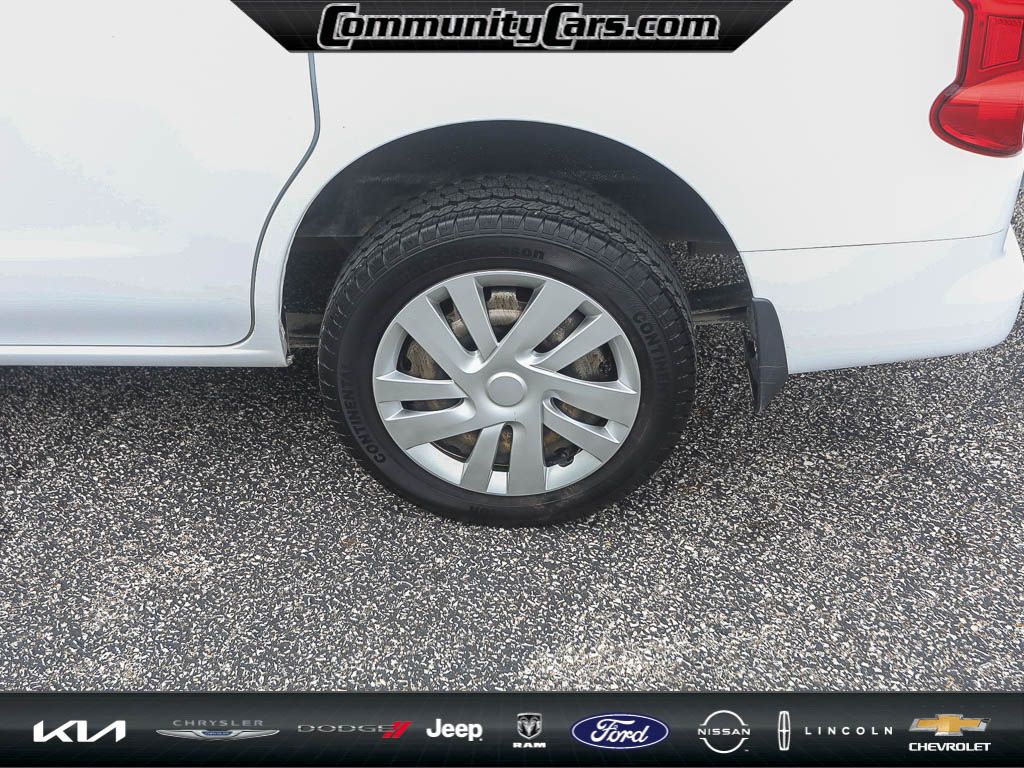 2020 Nissan NV200 SV photo 2