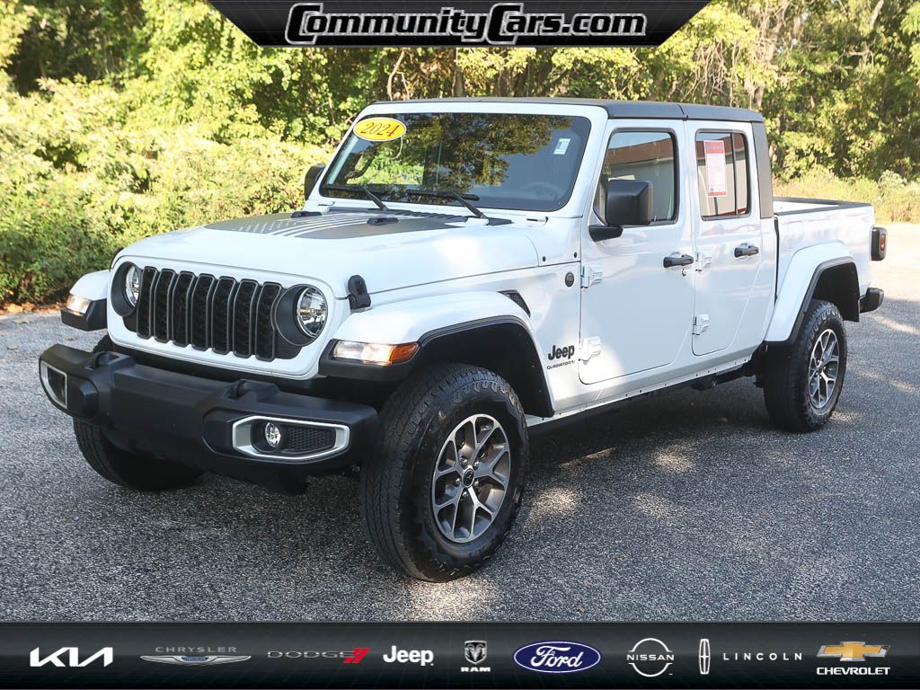 2024 Jeep Gladiator Sport S photo 2