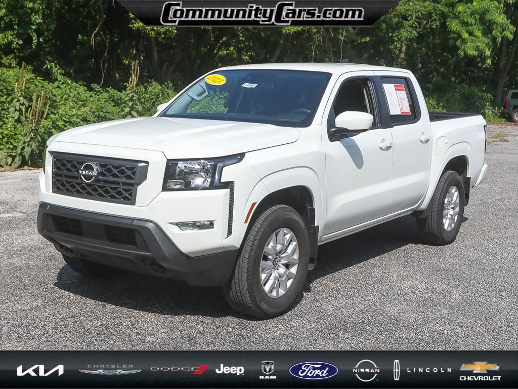 2023 Nissan Frontier SV photo 2