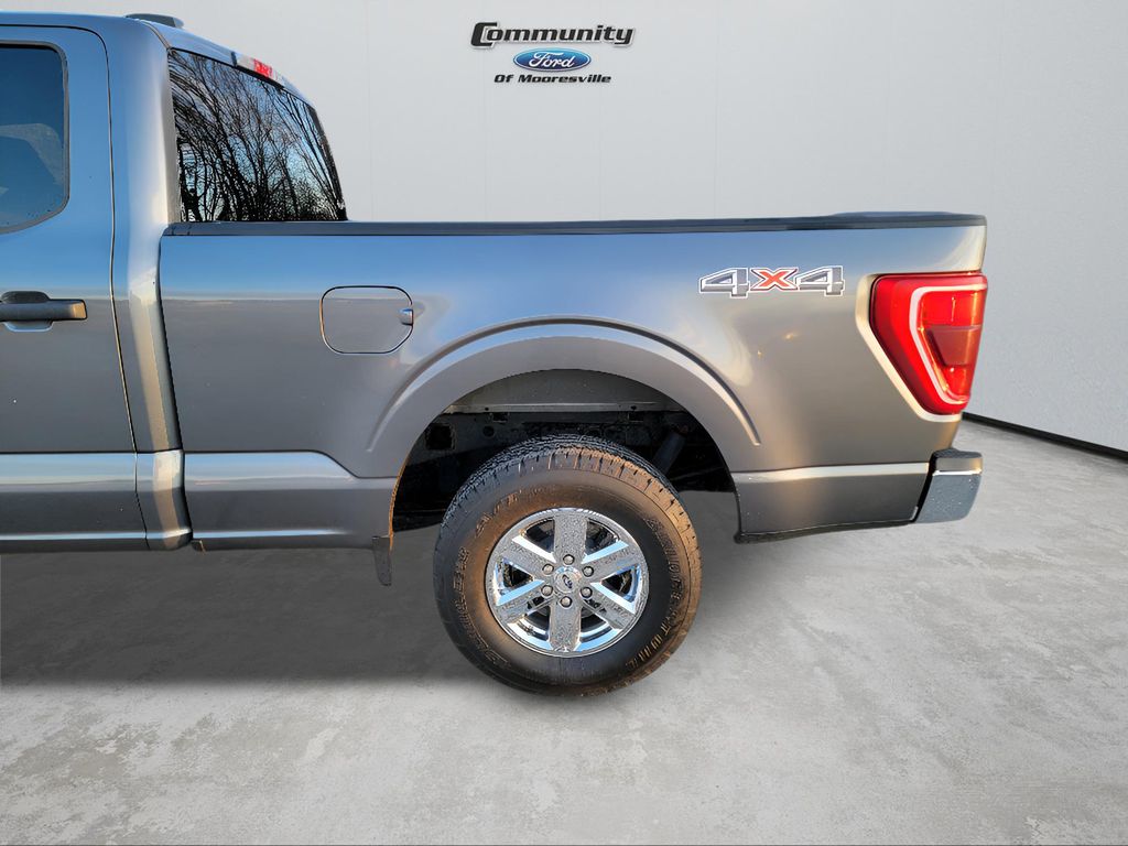 2022 Ford F-150 XLT photo 3