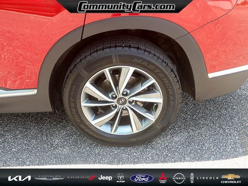 2019 Hyundai Santa Fe SEL Plus photo 4