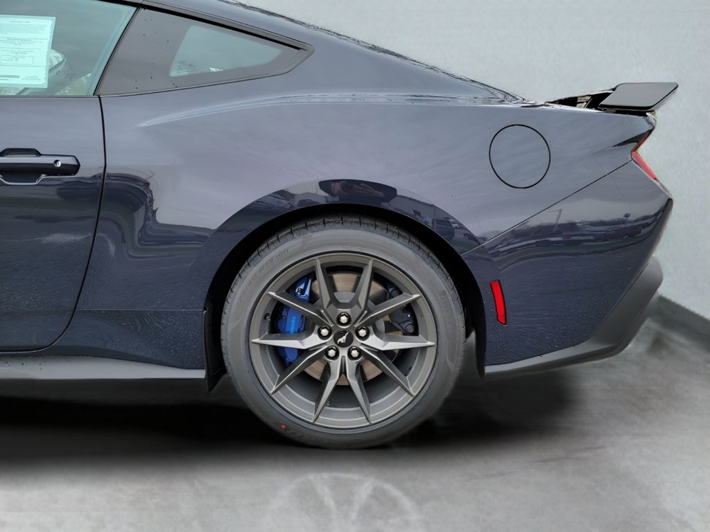 2025 Ford Mustang Dark Horse - Photo 10